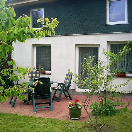 Mit Eigener Terrasse In Russow, Cleaning Included Prázdninový dům